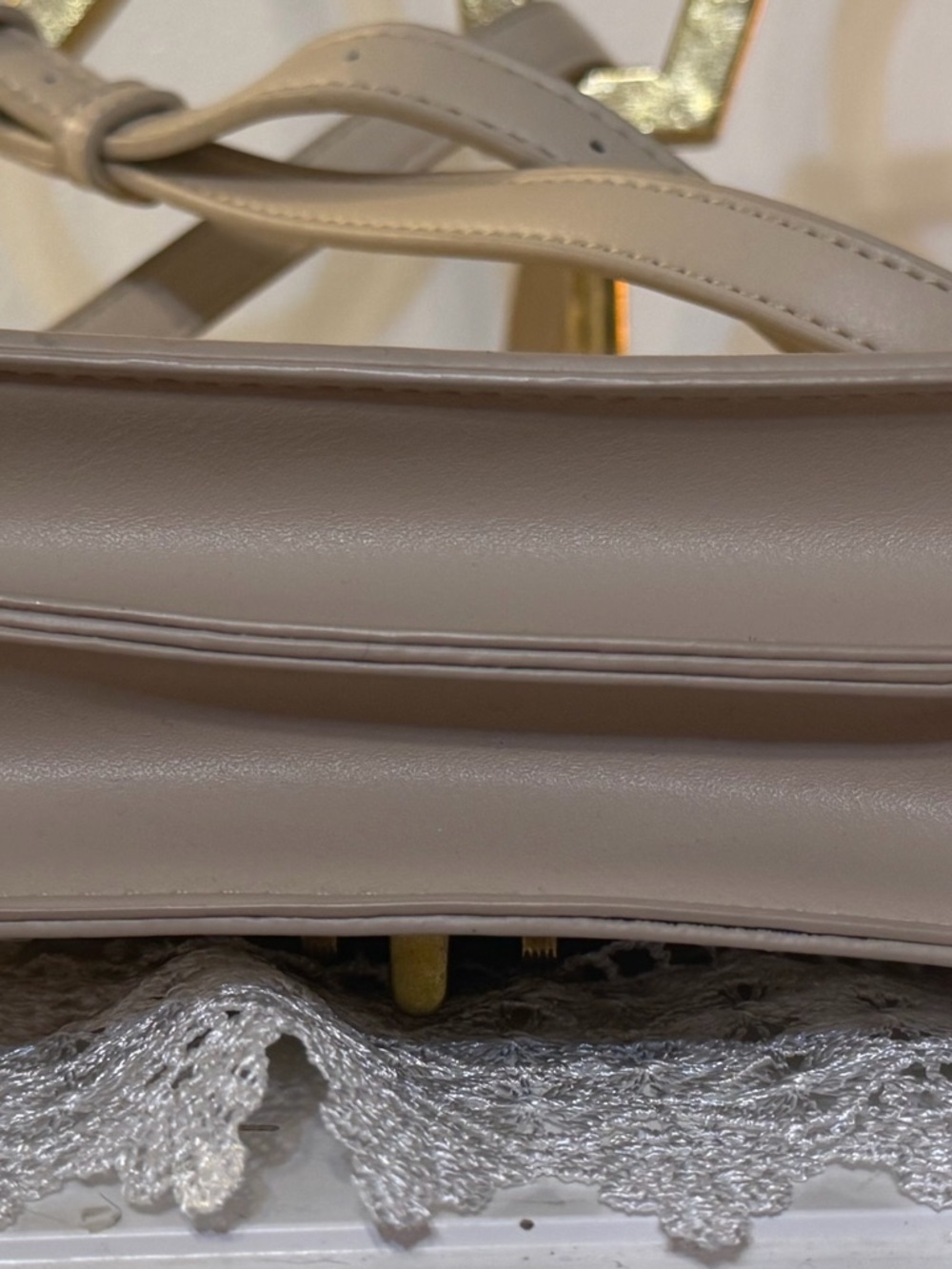 Minimalist Neutral Crossbody Bag in Beige